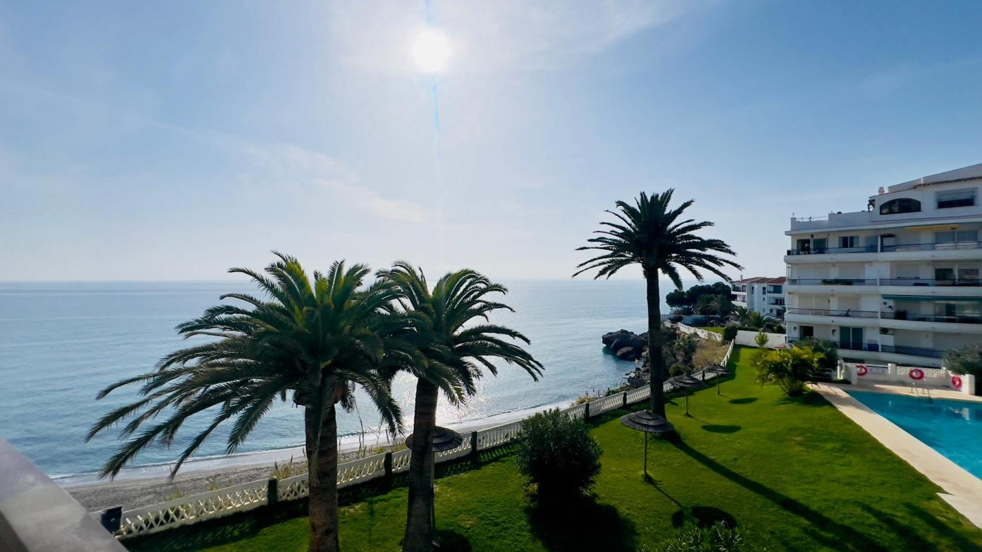 Acapulco Playa Beautiful Seaview Apartment Nerja Exterior photo